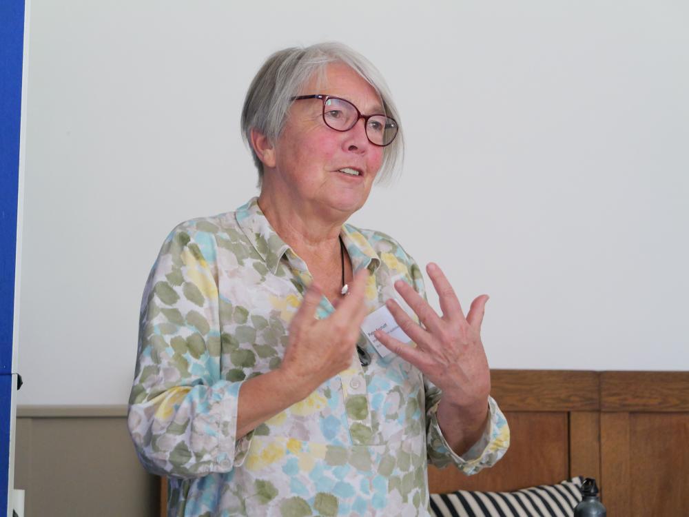 Verzicht als Gewinn - Informiert in ihrem Vortrag über globale Zusammenhänge und lokale Verantwortung: Petra Aschoff, ehemalige Referentin von „Brot für die Welt“. Informiert in ihrem Vortrag über globale Zusammenhänge und lokale Verantwortung: Petra Aschoff, ehemalige Referentin von „Brot für die Welt“.